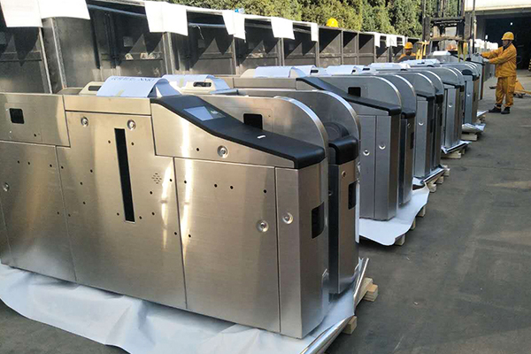 日通地鐵閘機包裝作業