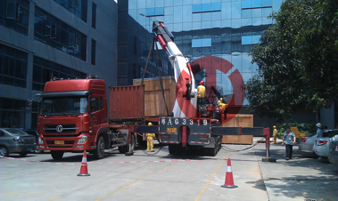 量晶光電科技半導(dǎo)體設(shè)備搬運(yùn)項(xiàng)目