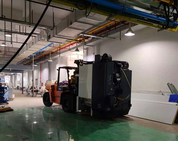 設備吊裝搬運綜合服務圖1 設備吊裝搬運綜合服務圖1